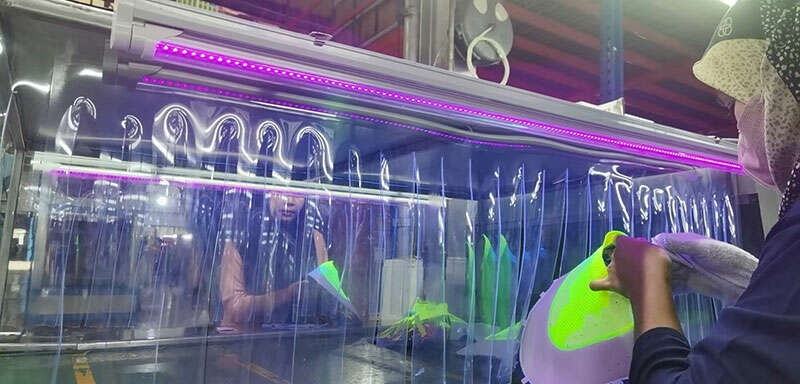 Application of T8 LED UV tube in shoe factories(pic1)